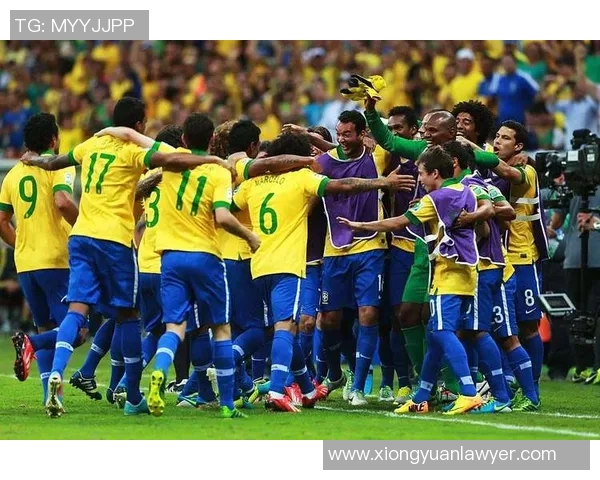 球星进球时刻再现足坛辉煌瞬间助力球队突破极限 球星进球时刻再现足坛辉煌瞬间助力球队突破极限