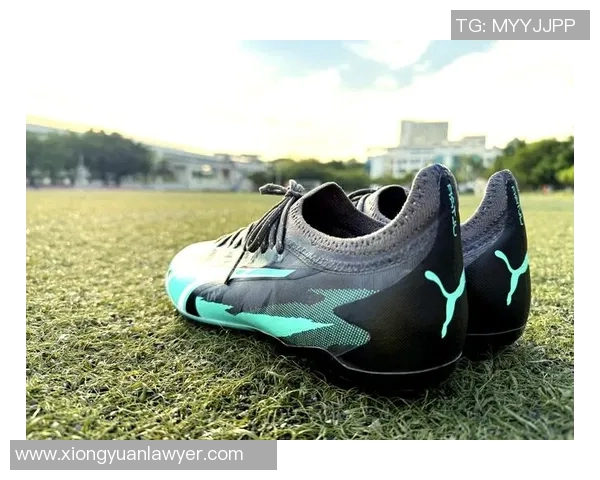 球星如何选择合适的足球鞋尺寸影响比赛表现的关键因素分析 球星如何选择合适的足球鞋尺寸影响比赛表现的关键因素分析