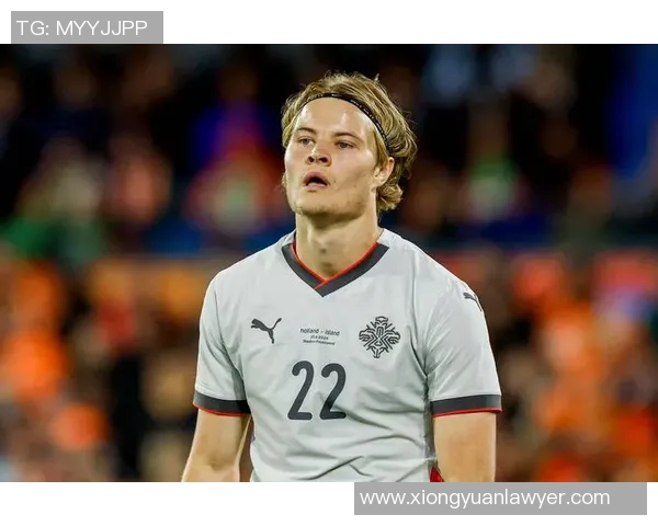 自由人足球球星表现与成就分析 聚焦传奇人物与新兴力量 自由人足球球星表现与成就分析 聚焦传奇人物与新兴力量