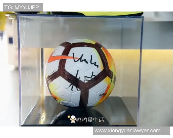 拆开足球球星盲盒究竟是真是假？揭秘背后的真相与迷思